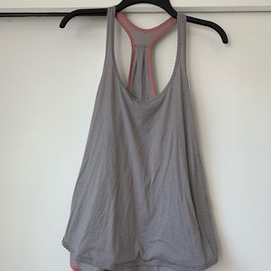 Lululemon 105 F singlet light grey size 6